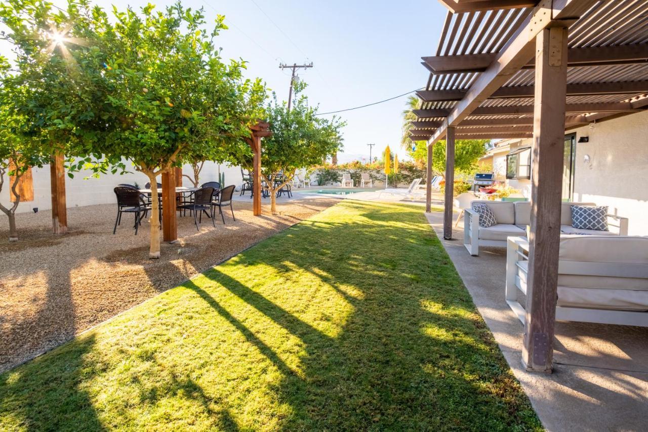 Beautiful Palm Springs Home Large Private Yard ภายนอก รูปภาพ